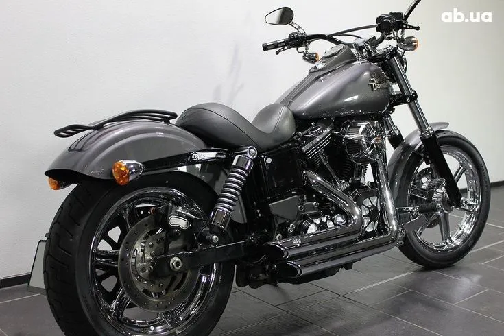 Harley-Davidson FXDB Image 6